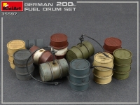 Немецкие 200-л бочки для горючего WWII
